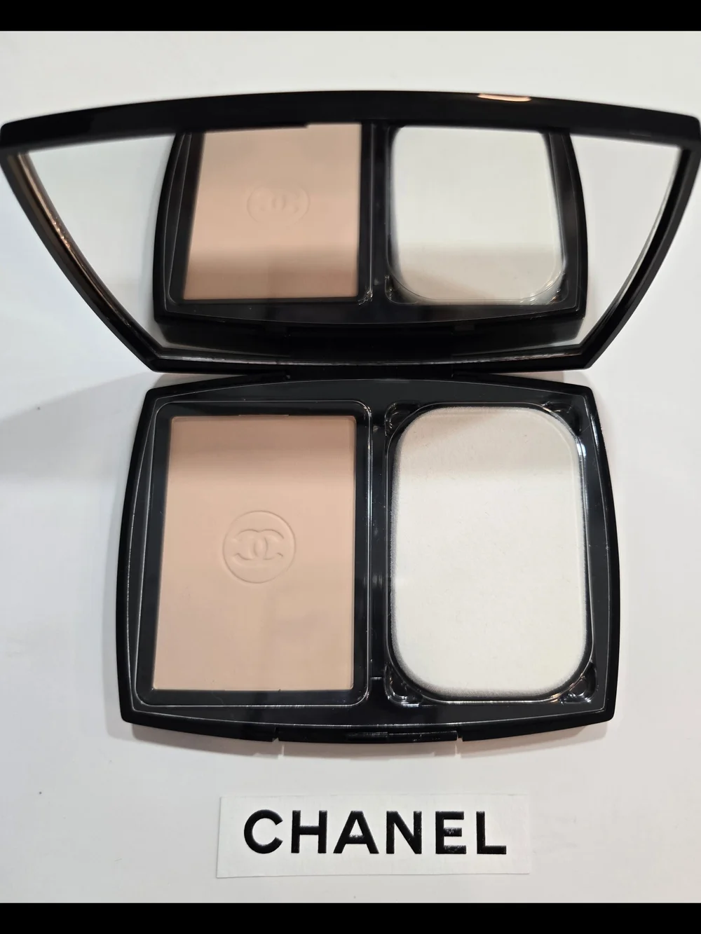 CHANEL ULTRA LE TEINT BR 22 COMPACT FOUNDATION Full Size 13g New With Bonus